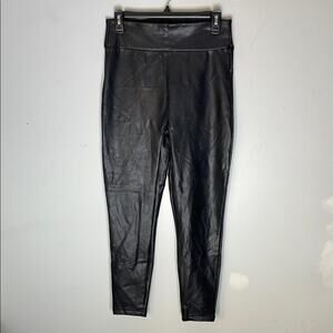 ABERCROMBIE & FITCH Black Faux Leather Pull On Skinny Legging Style Pants Size M
